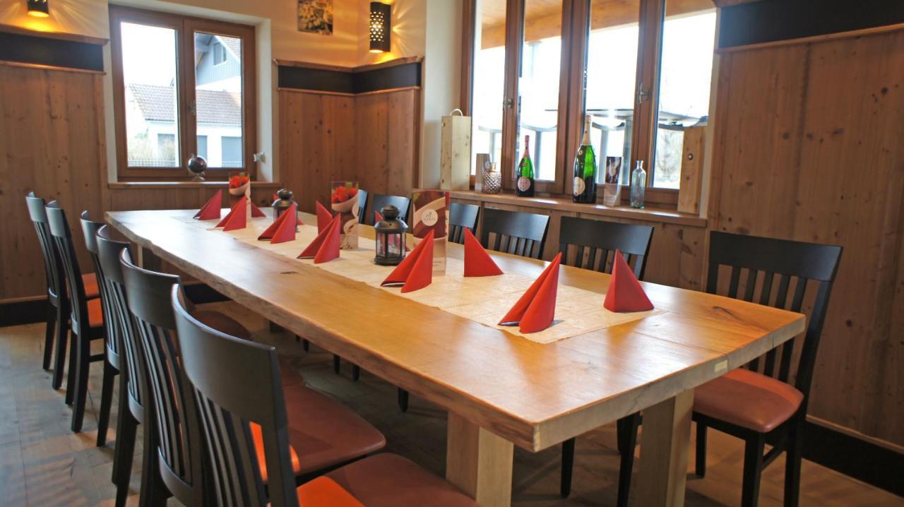 Hotel Heimfeld Restaurant Cafe Garching an Der Alz Exterior foto